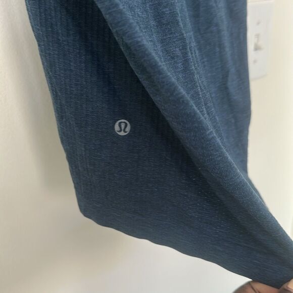 Lululemon Shirt Mens Metal Vent Tech Navy Blue Short L - Picture 4 of 5